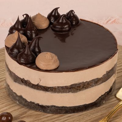 VEGAN CHOCOLATE CAKE