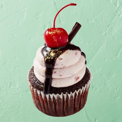 E BLACK FOREST CUPCAKE